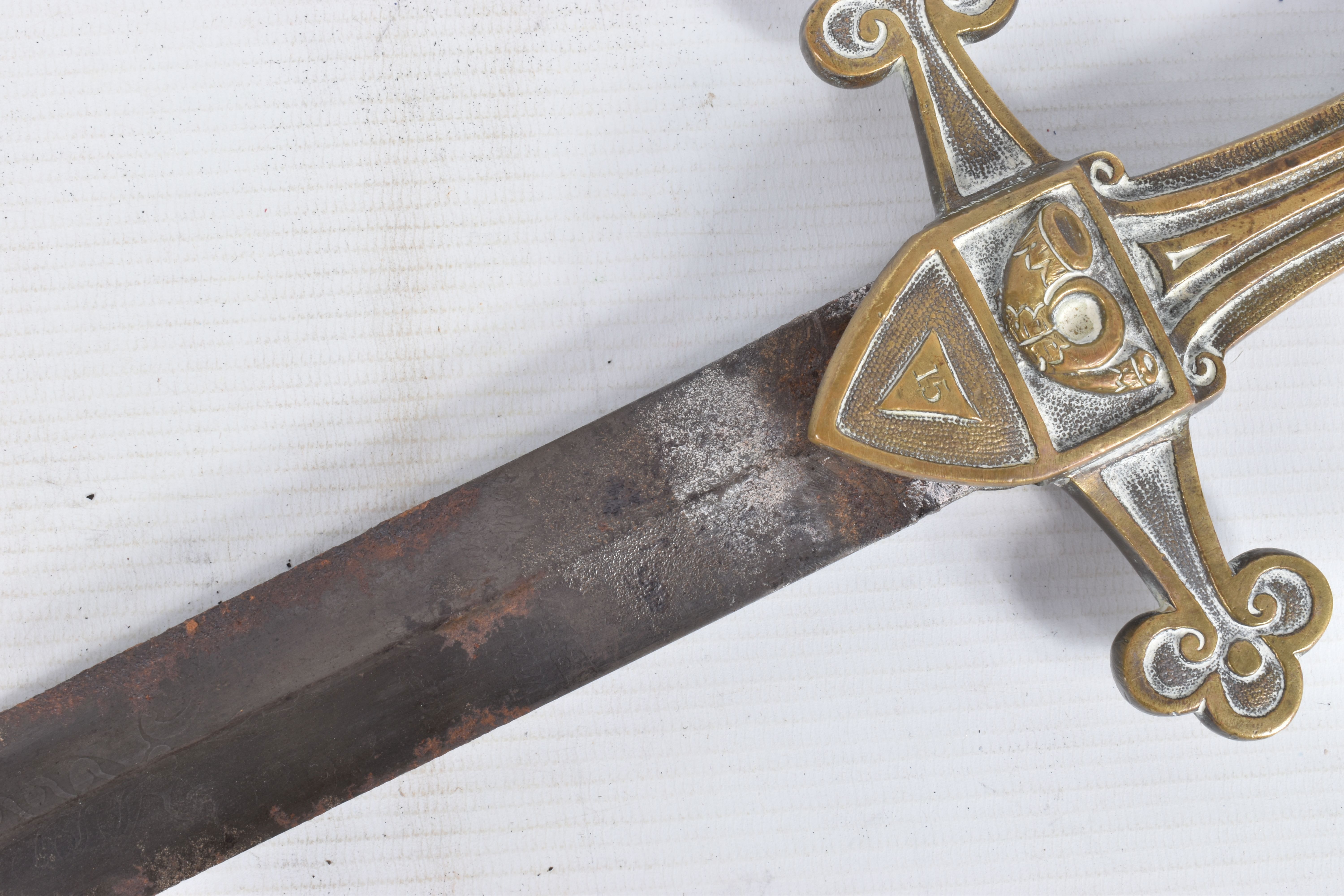 A VICTORIAN ERA BANDMANS SHORT SWORD, this features a double edged blade with a cast brass hilt, the - Image 10 of 21