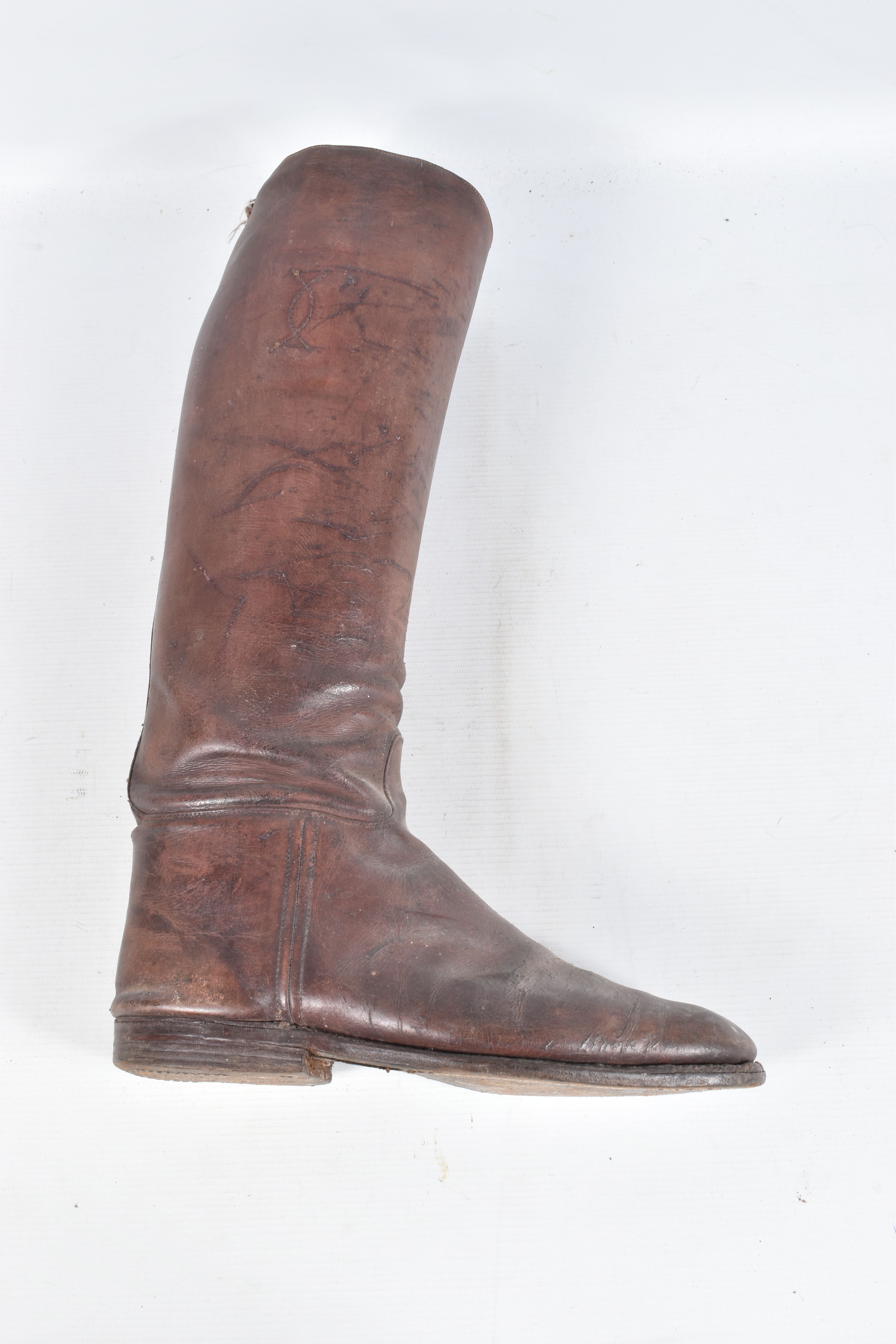 A PAIR OF BROWN ARMY OFFICERS RIDING BOOTS, these boots are unmarked but come with their boot - Image 5 of 17