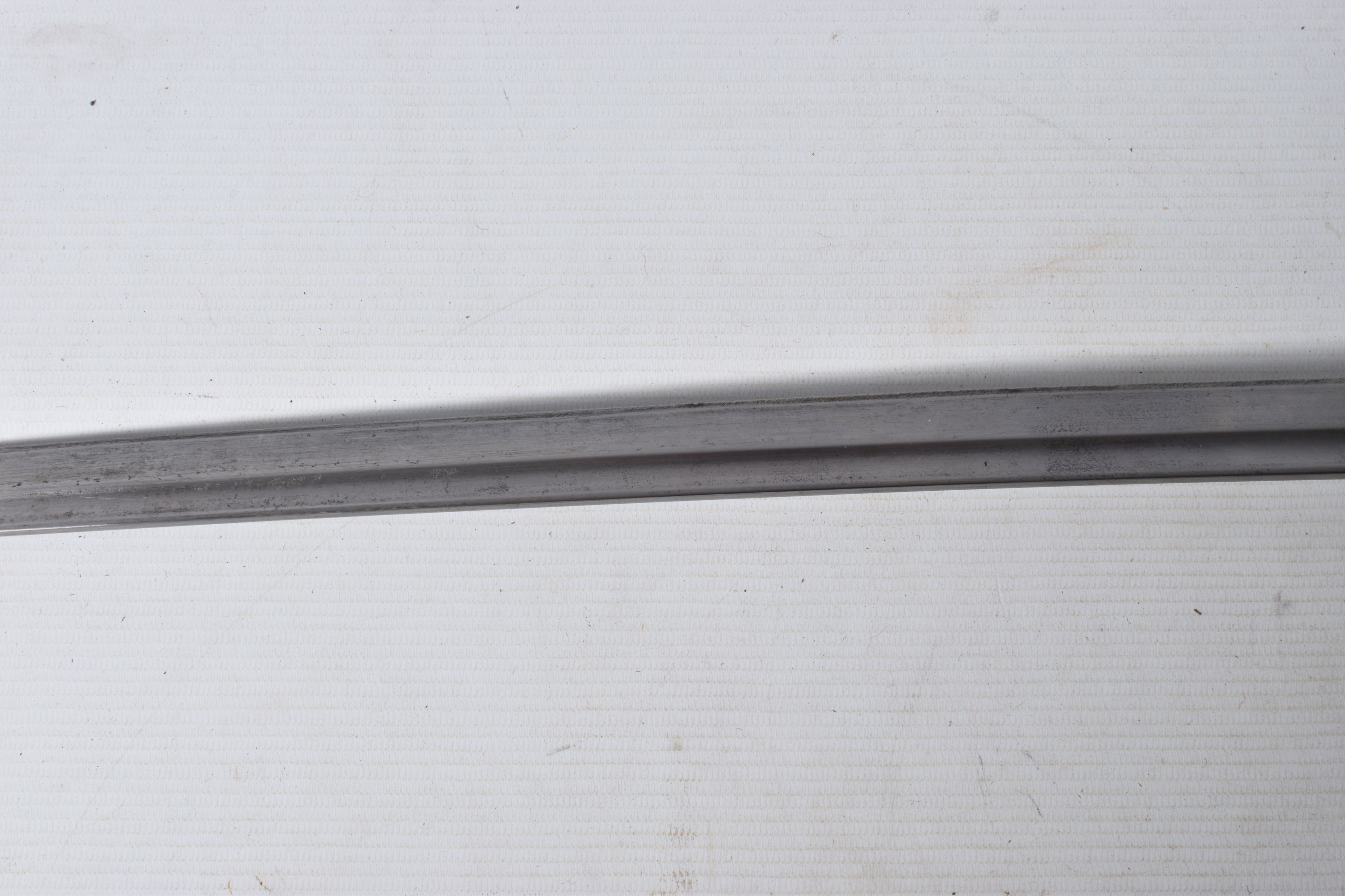 A JAPANESE TYPE 32 OTSU SABRE, the blade has no markings but has the serial number 60866 at the - Image 22 of 29