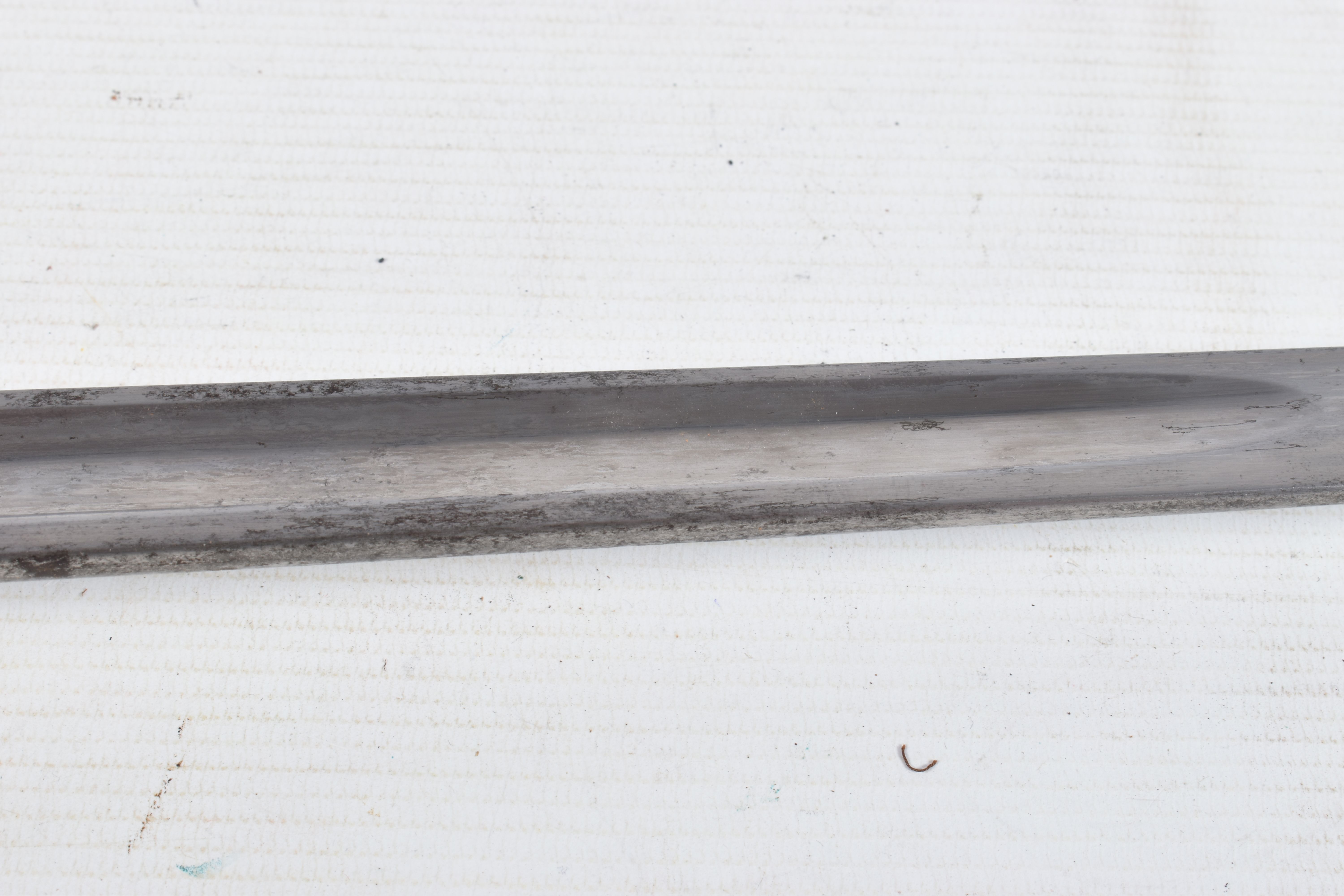 A 20TH CENTURY GEORGE V 1897 PATTERN SWORD, the hilt is rubbed but the GR and the crown are still - Image 22 of 34