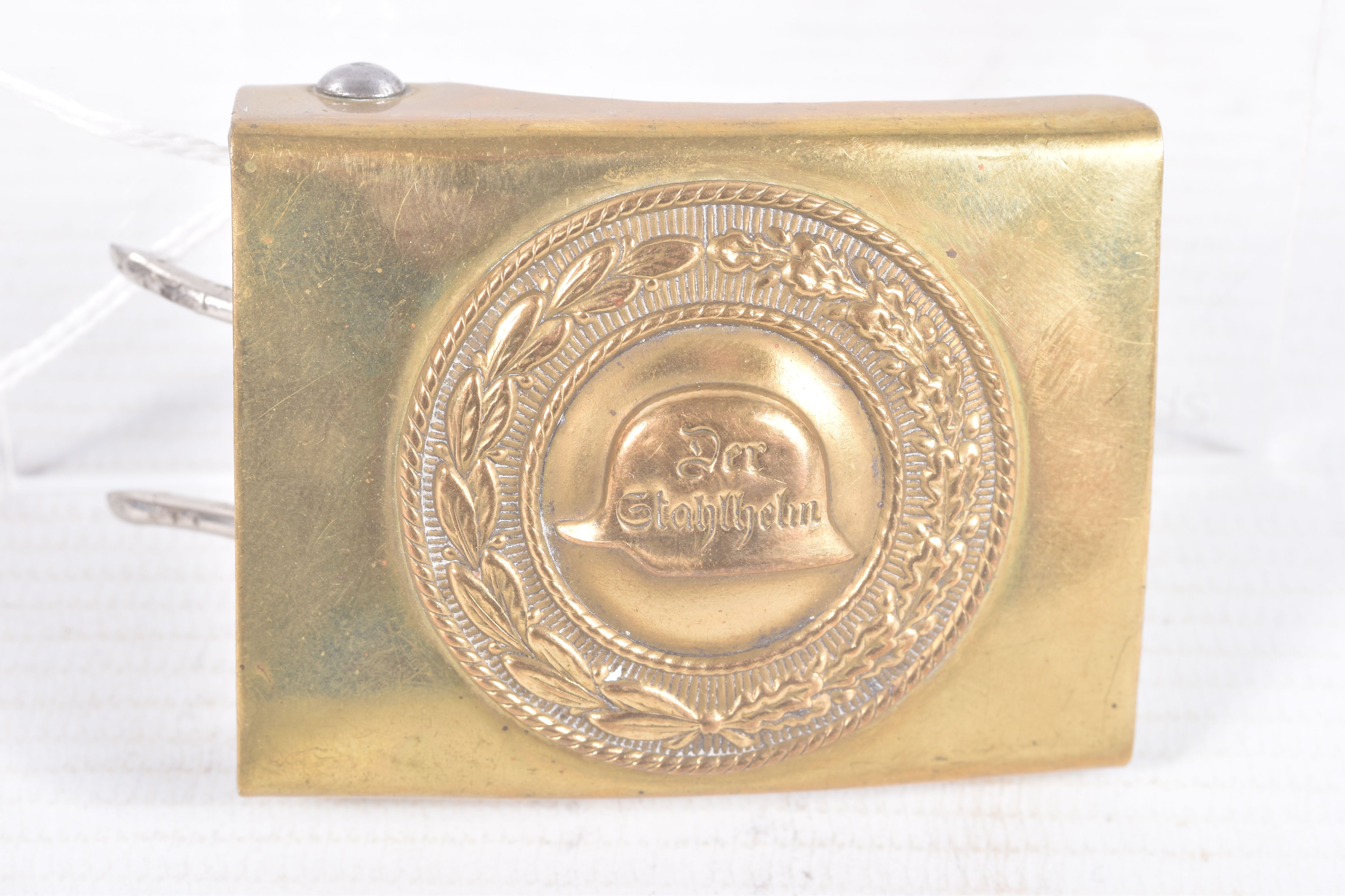 A GERMAN DER STAHLHELM BELT BUCKLE, this is a WWI veterans belt buckle and is commonly known as