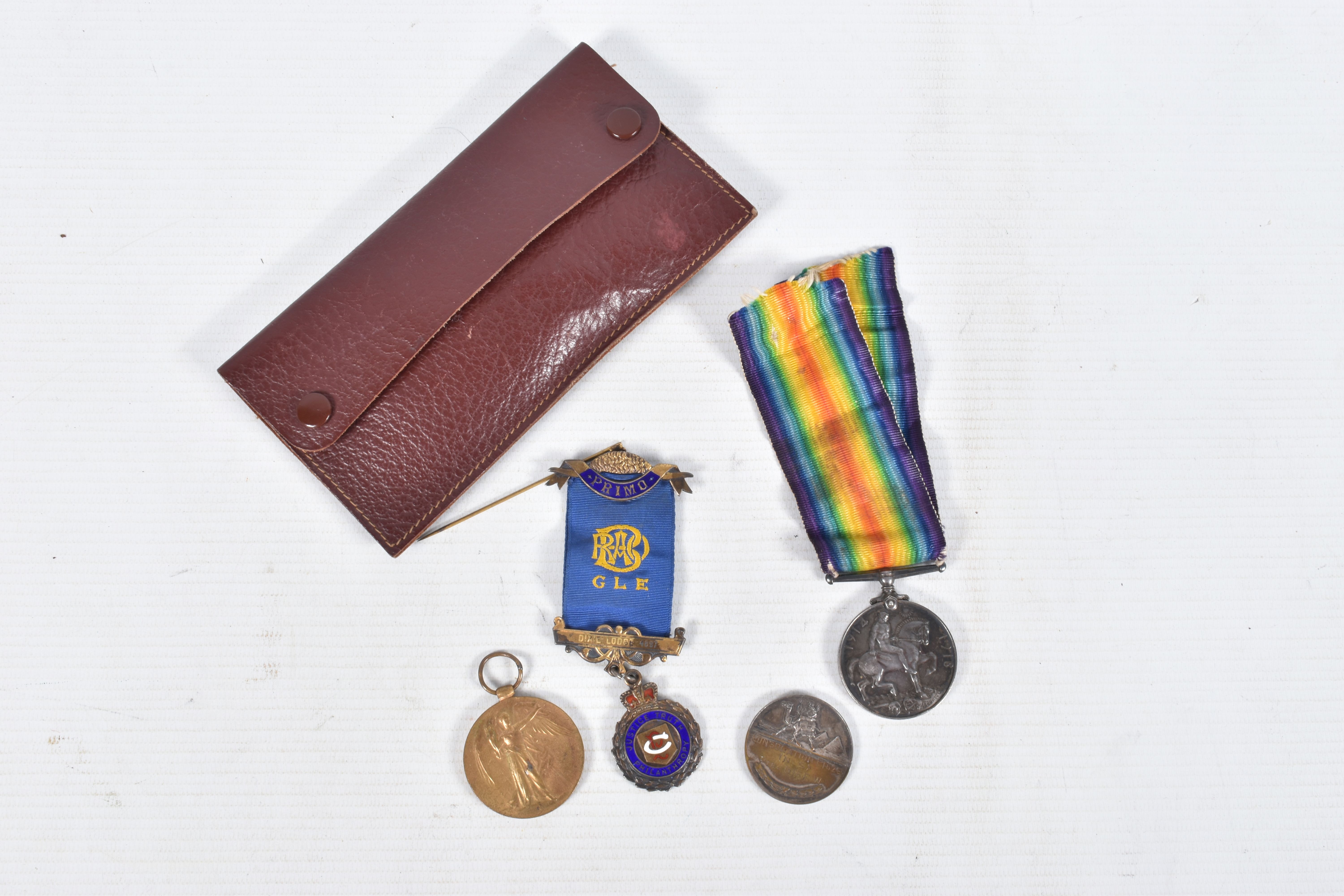 A WWI SCOTTISH RIFLES PAIR OF MEDALS, shooting medal and a ROAB medal, the medals are correctly