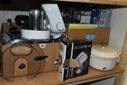TWO BOXES OF ELECTRICAL KITCHENWARE, to include a boxed Russell Hobbs 'Easyprep' hand mixer, a Bosch