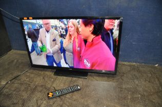 A LOGIK LS32SHE17 SMART TV with remote (PAT pass and working)
