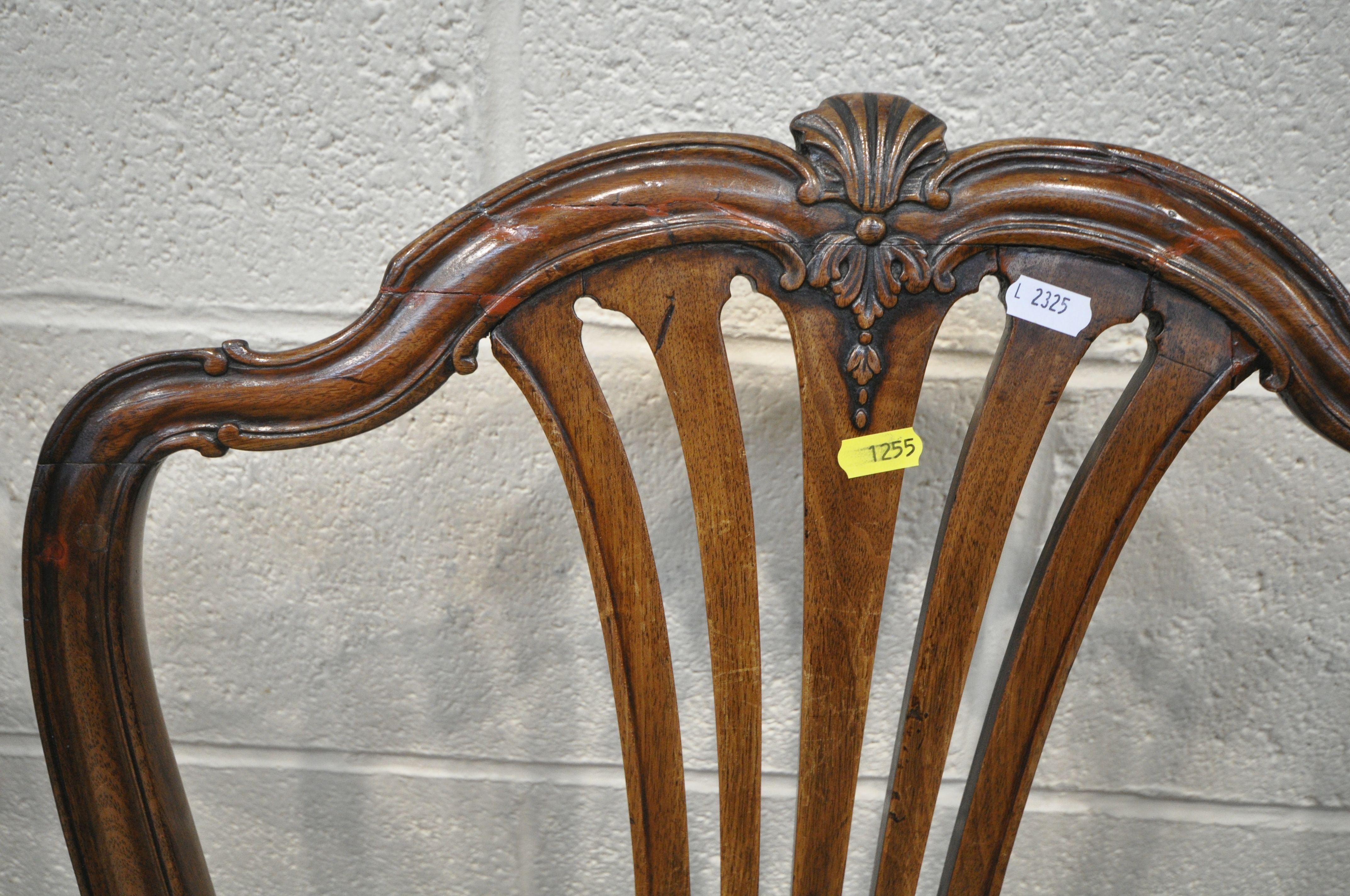 A SET OF EIGHT GEORGE III MAHOGANY HEPPLEWHITE STYLE DINING CHAIRS, with a pierced splat back and - Image 6 of 6