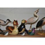 A GROUP OF FEATHERS GALLERY BIRD FIGURINES, comprising a Feathers Gallery limited edition 1784/