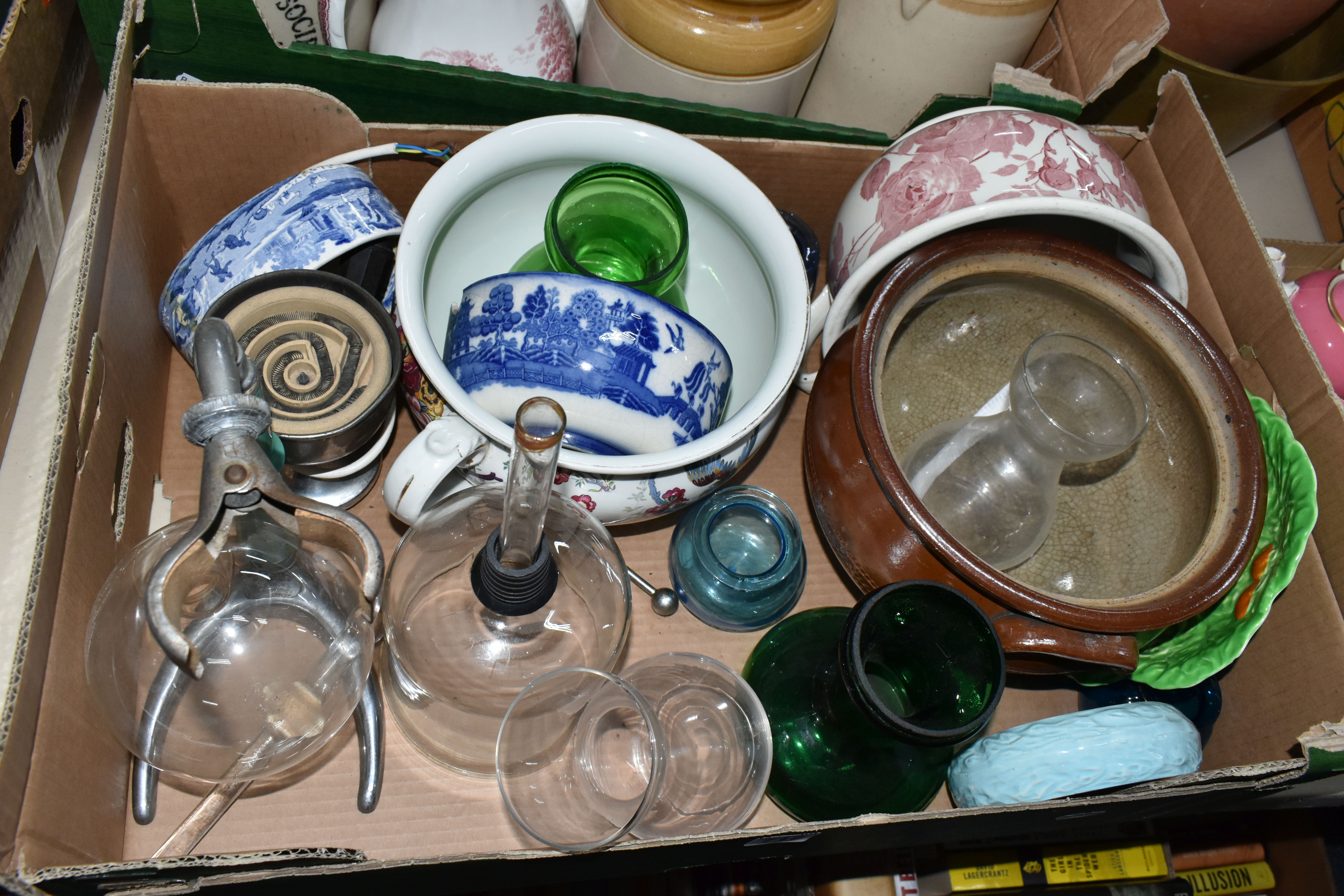 THREE BOXES OF CERAMICS, to include a pink and white gilt tea set of teapot, tray, sugar bowl, - Image 4 of 8