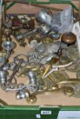A BOX OF BRASSWARE, ETC, including vintage light switches, replica horse brasses, brass weights, a