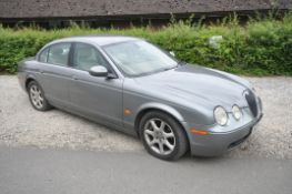 A 2004 JAGUAR S TYPE SE FOUR DOOR SALOON - BU54 XRH This vehicle was first registered in September