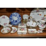 A GROUP OF ROYAL CROWN DERBY TEA AND GIFTWARES AND A HAMMERSLEY JUG, including 'The Angler' tankard,