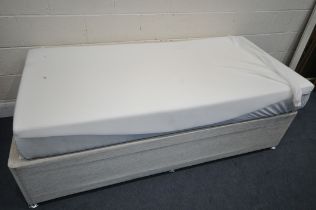 A SINGLE DIVAN BED AND DUNPILLO ROYAL SOVEREIGN MEMORY FOAM MATTRESS (condition report: mattress