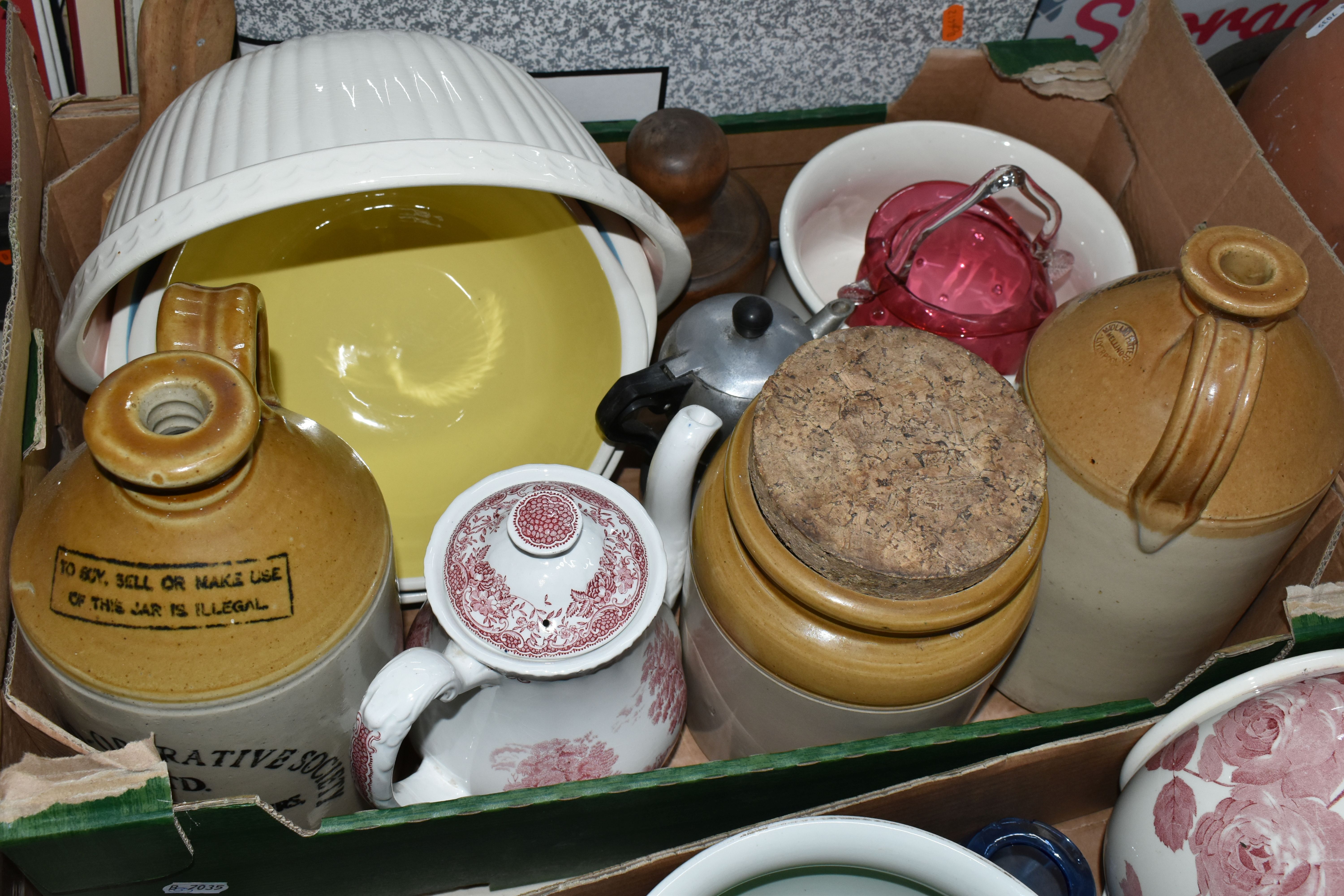THREE BOXES OF CERAMICS, to include a pink and white gilt tea set of teapot, tray, sugar bowl, - Image 5 of 8