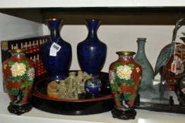 A GROUP OF ORIENTAL CLOISONNE VASES, PORCELAIN VASES AND EWER, BOXED WRITING SETS, TABLE SCREENS,