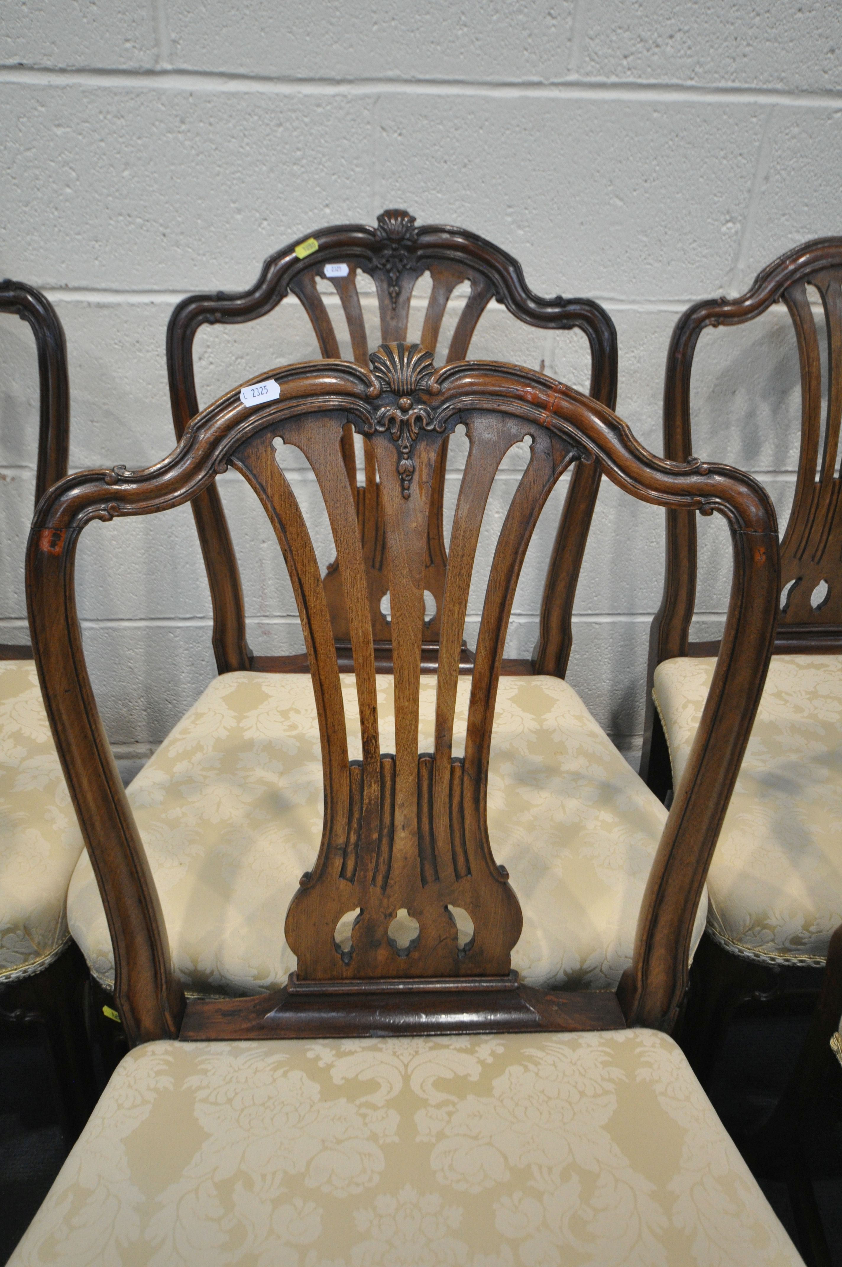 A SET OF EIGHT GEORGE III MAHOGANY HEPPLEWHITE STYLE DINING CHAIRS, with a pierced splat back and - Image 4 of 6