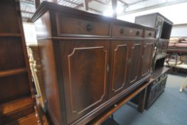 A MAHOGANY SIDEBOARD, length 172cm x depth 46cm x height 92cm (condition report: good)