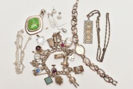 AN ASSORTMENT OF SILVER AND WHITE METAL JEWELLERY, to include a silver ingot, hallmarked London,