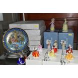 A COLLECTION OF BOXED WEDGWOOD AND ROYAL DOULTON MINIATURE FIGURINES AND A BOXED SET OF ROYAL
