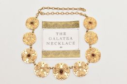 AN ASSORTMENT OF COSTUME JEWELLERY, to include a 'Franklin Mint' 'The Galatea Necklace', a small