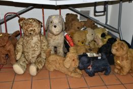 ONE BOX OF SOFT TOYS AND VINTAGE TEDDY BEARS, to include a large straw filled bear with
