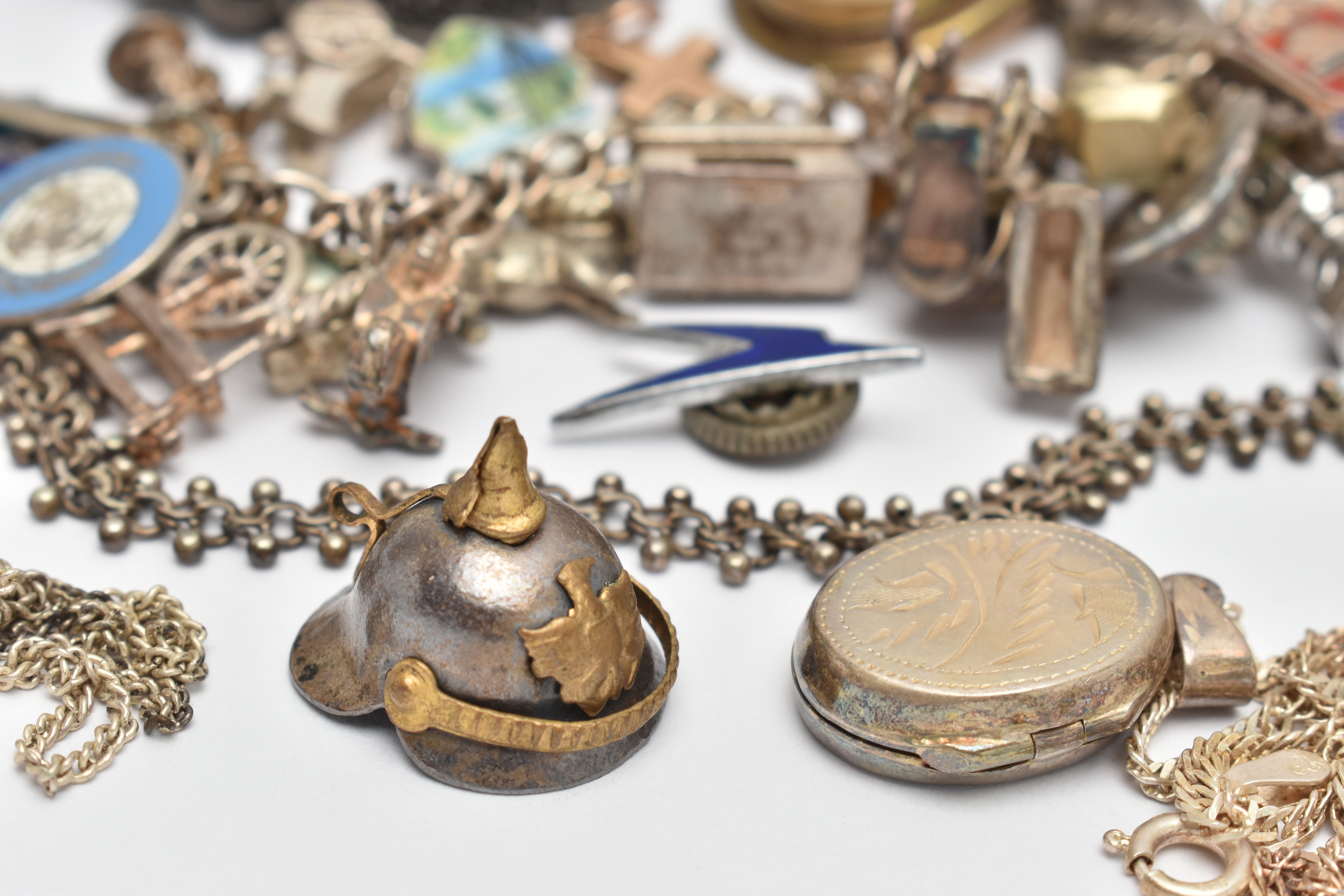 A BAG OF ASSORTED SILVER AND WHITE METAL JEWELLERY, to include a small gold plated cross pendant, - Image 6 of 6
