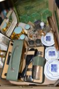 A BOX OF VINTAGE AND MODERN DRESSING TABLE ITEMS, to include a fitted gentleman's grooming kit (most