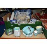 A BOX AND LOOSE DINNER AND TEA WARES ETC, to include six Alfred Meakin cups and saucers with two egg