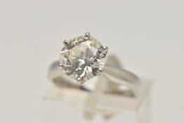 A SINGLE STONE DIAMOND RING, round brilliant cut diamond, estimated diamond weight 2.50cts, colour