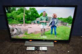 A TOSHIBA 32WK3C63DB 32in SMART TV with remote (PAT pass and working)