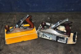 A BOXED STANLEY No3 WOOD PLANE and a boxed No4 plane (Condition: both have some minor surface rust