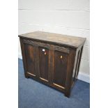 A TALL OAK PANELLED BLANKET CHEST, width 85cm x depth 45cm x height 75cm (condition report: