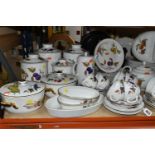 A LARGE QUANTITY OF ROYAL WORCESTER EVESHAM AND EVESHAM GOLD DINNERWARE, comprising four large