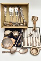A SMALL QUANTITY OF 20TH CENTURY SILVER AND SILVER PLATE, the silver comprising a cased set of six