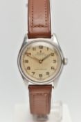 A 'ROLEX OYSTER ROYAL' WRISTWATCH, hand wound movement, round dial signed 'Rolex Oyster Royal',