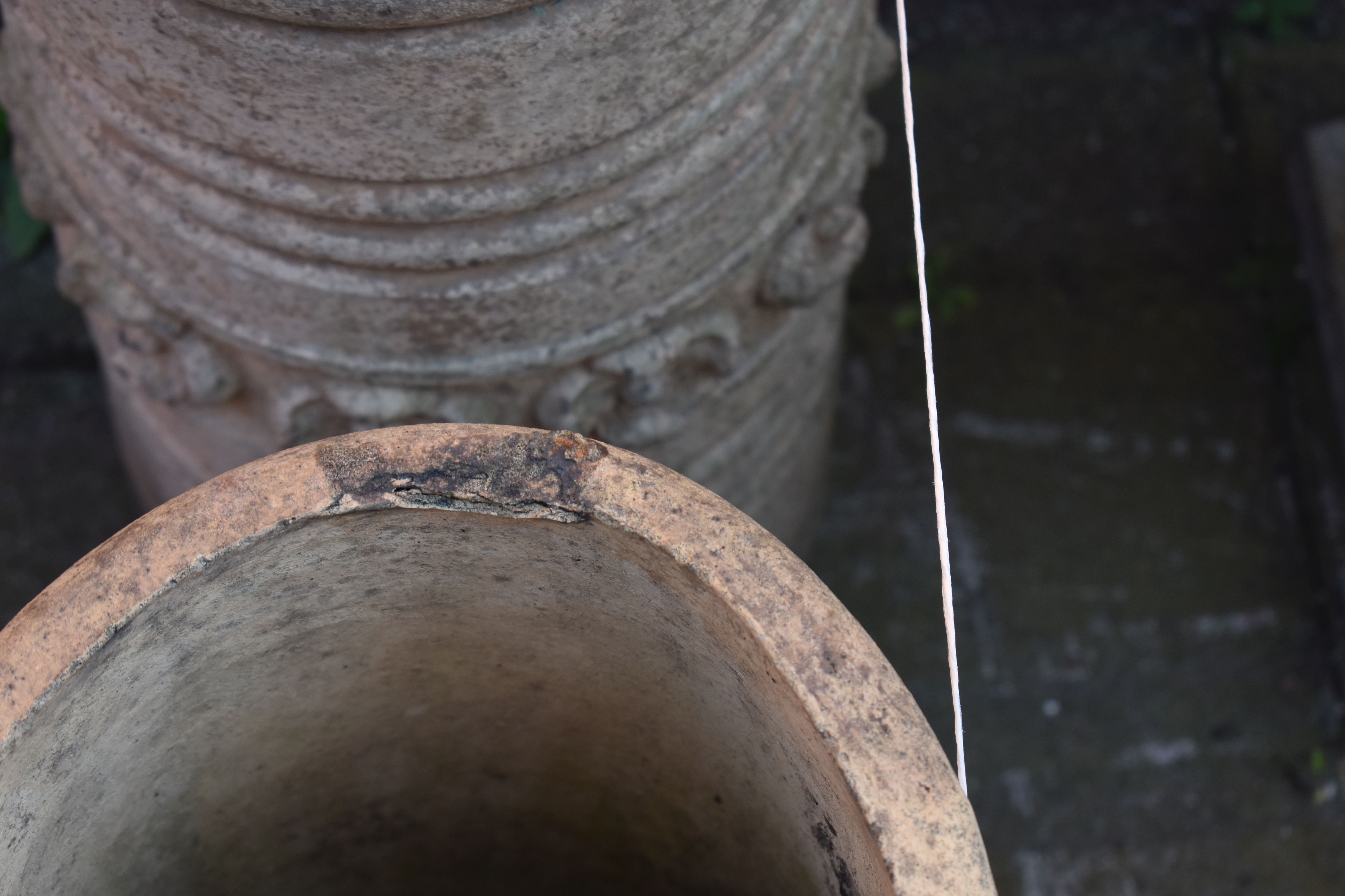 A PAIR OF TERRACOTTA CYLINDRICAL TAPERED CHIMNEYS, with central floral decoration, height 52cm ( - Image 5 of 5