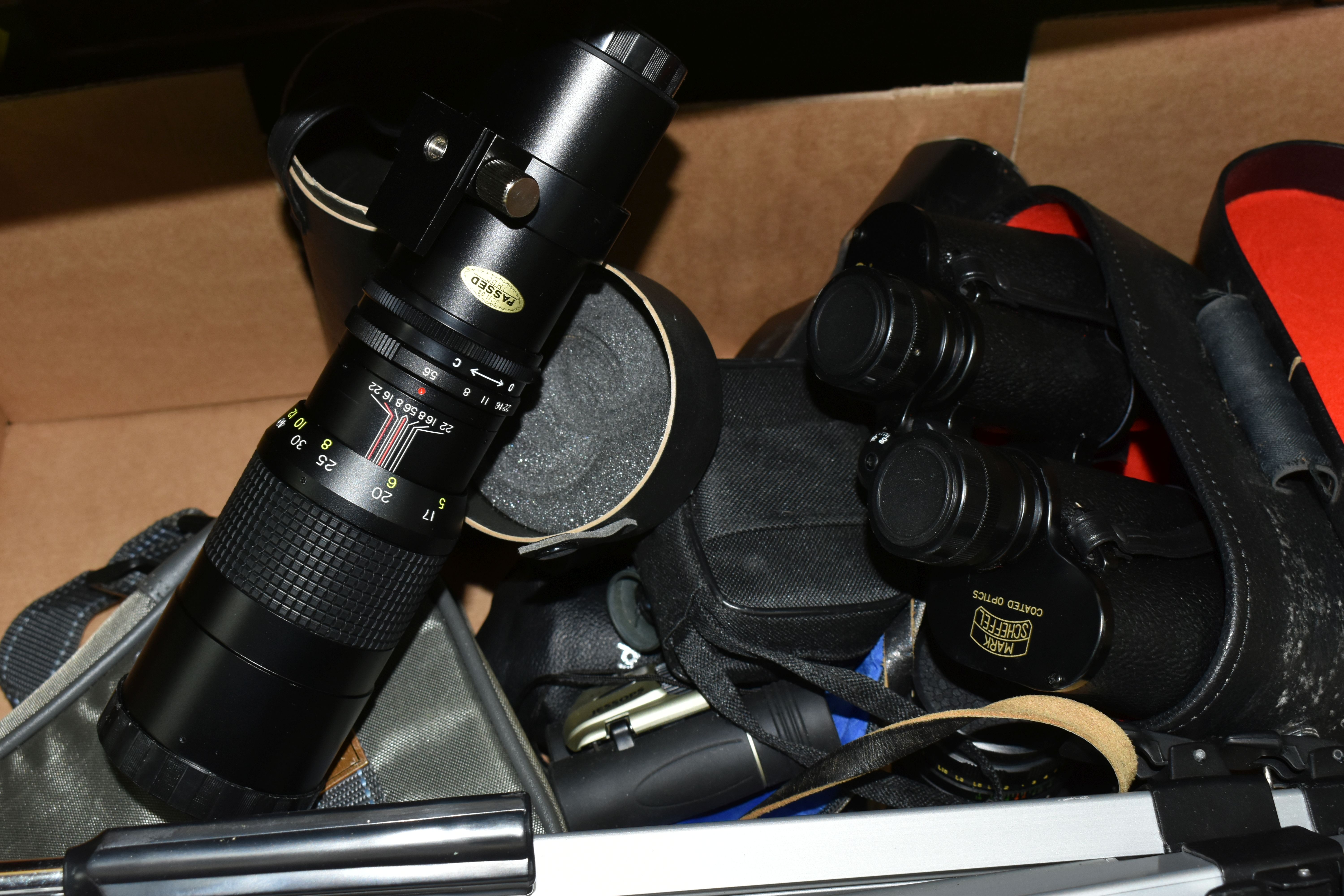 TWO BOXES OF VINTAGE CAMERAS, BEER STEINS AND TWO SNOOKER CUES, to include a Zenit EM camera made in - Image 2 of 7
