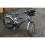 A POWACYCLE SALISBURY LADIES ELECTRIC BIKE, with two keys and charger pack (condition - fully