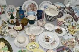 A GROUP OF HORNSEA, POOLE POTTERY AND CARLTON WARE CERAMICS, to include a Hornsea Classic twin