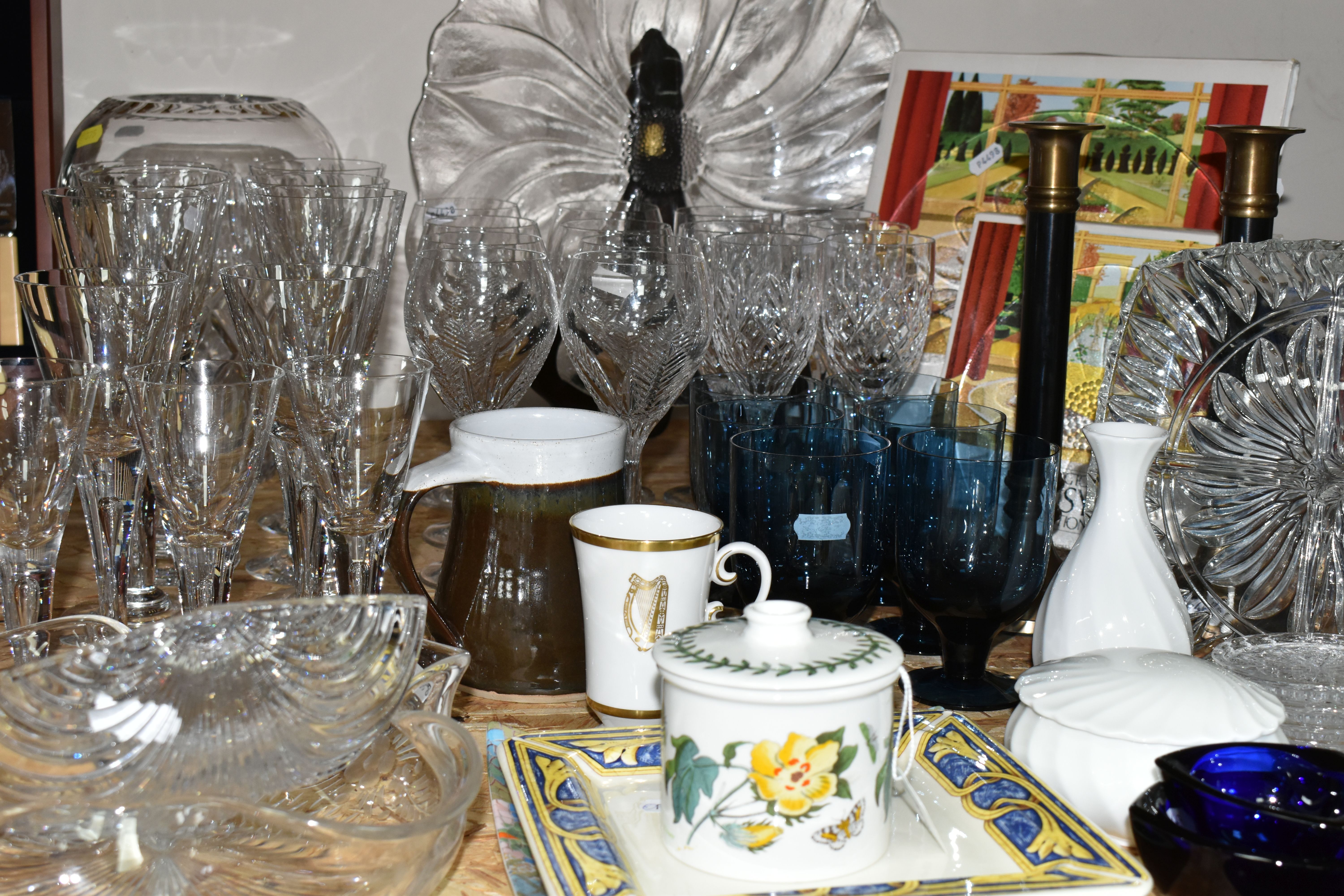 A GROUP OF GLASS WARES, CERAMICS AND A PAIR OF CANDLESTICKS, to include six dark blue Wedgwood