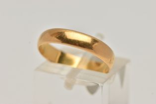 A 22CT GOLD BAND RING, plain polished band, approximate width 4mm, hallmarked 22ct Birmingham,