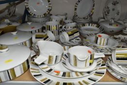 A QUANTITY OF MIDWINTER 'QUEENSBURY STRIPE' PATTERN TABLEWARE, comprising soup dishes, dinner
