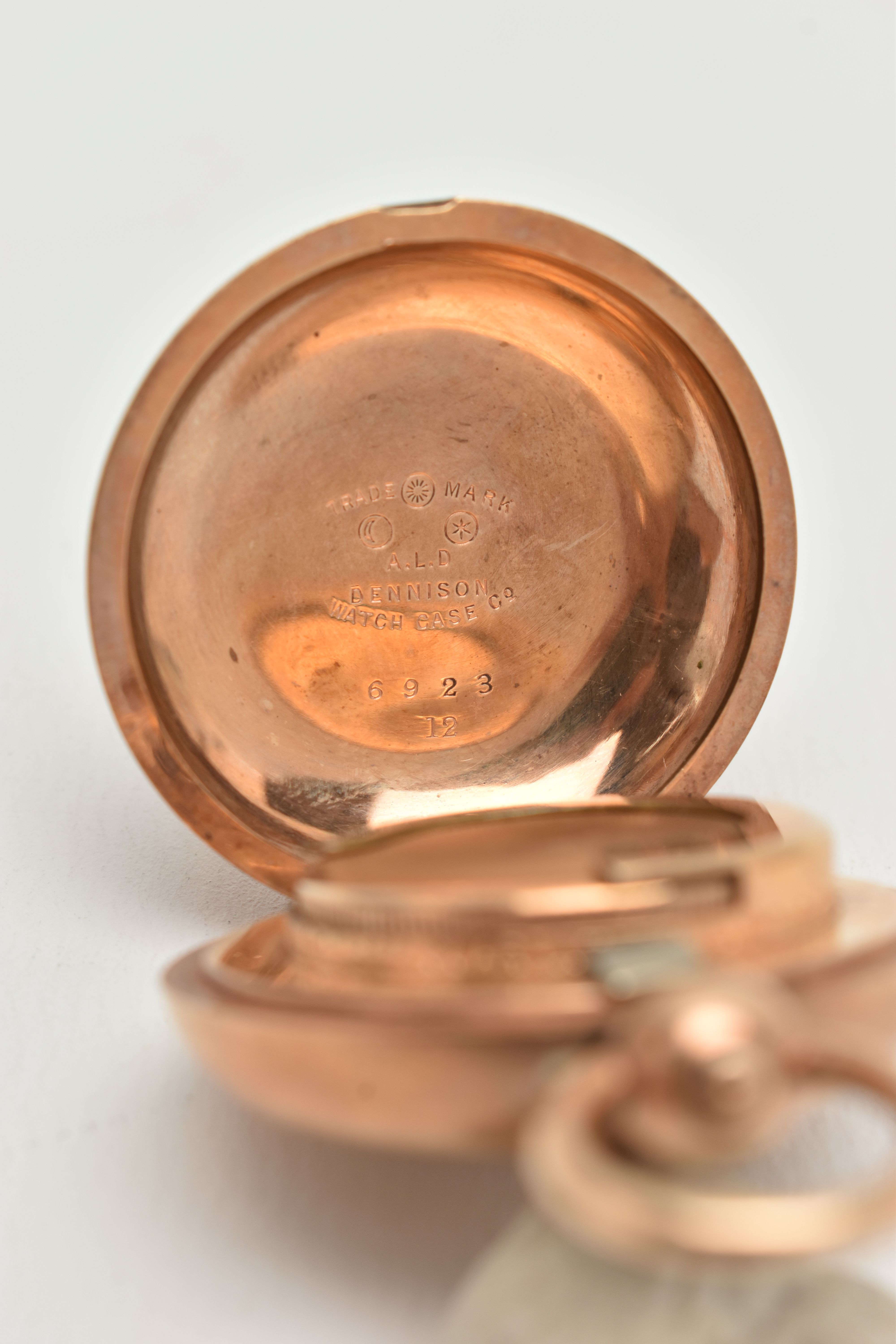 AN EARLY 20TH CENTURY SOVEREIGN CASE, of circular outline, with engraved monogram to the front and - Image 2 of 5