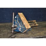 A RECORD No 52 1/2A WOODWORKING VICE with 9in jaws and wooden jaw protectors (Condition: some