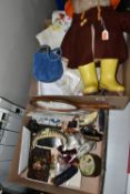 A SMALL GROUP OF SUNDRY ITEMS TO INCLUDE A GABRIELLE DESIGNS PADDINGTON BEAR, brown duffel coat,