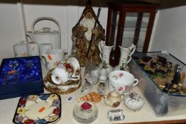 A GROUP OF CERAMICS, GLASS WARES AND SUNDRY ITEMS, to include two Royal Albert Old Country Roses