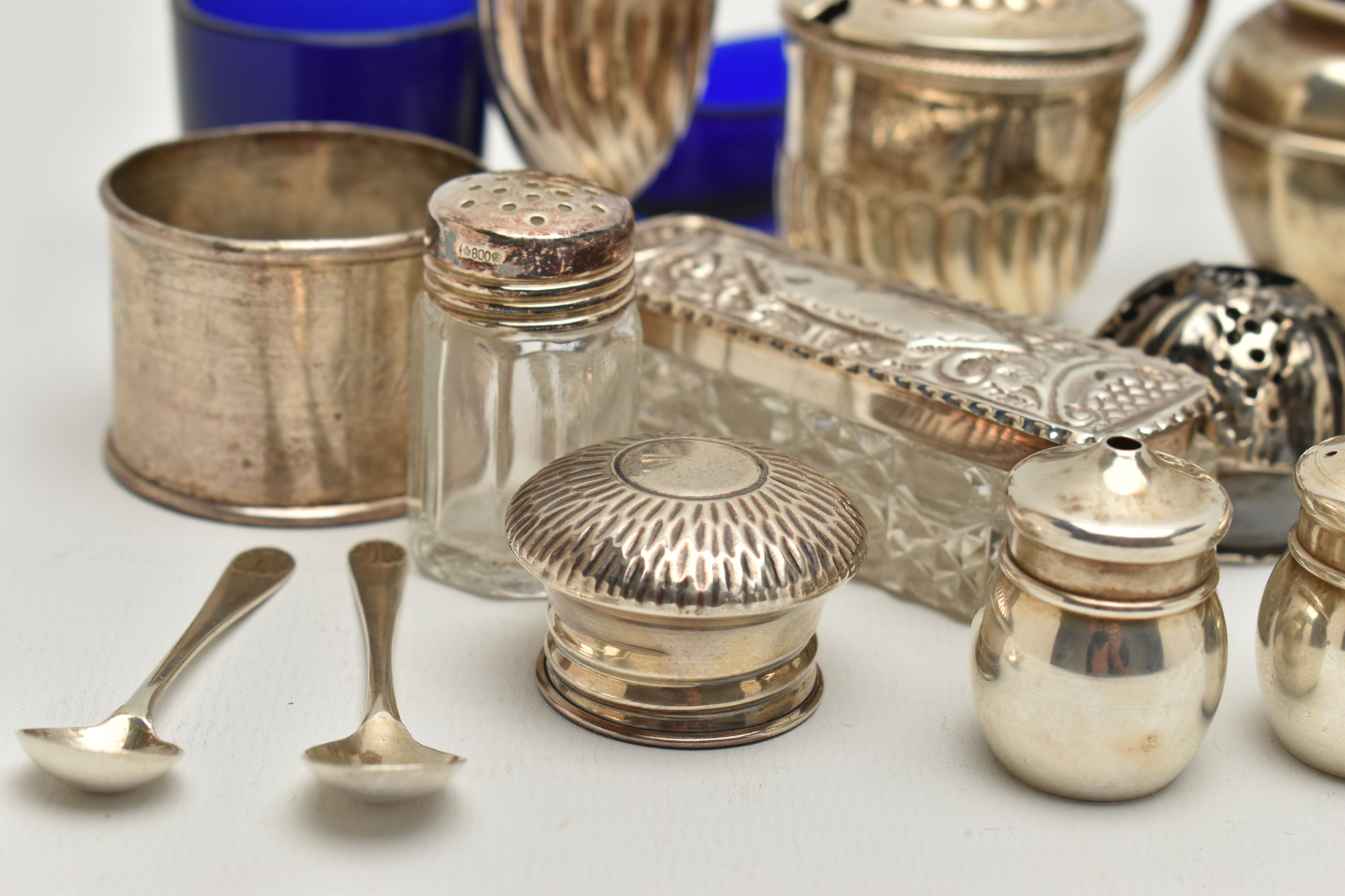 AN ASSORTED BOX OF SILVER ITEMS, to include three napkin rings, salt and pepper shakers, three - Image 5 of 9