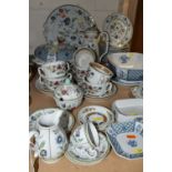 A COLLECTION OF HEINRICH / VILLEROY & BOCH PORCELAIN DINNERWARE, comprising 'China Blue' pattern