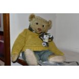 A FORGET-ME-NOT BEARS 'CHOMLEY SNIFFLE' BESPOKE TEDDY BEAR, a one-off creation in vintage style by