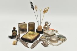 A PARCEL OF ASSORTED WHITE METAL AND PLATED COLLECTABLES, NOVELTY ITEMS, ETC, including a squirrel