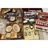 A BOX OF ASSORTED ITEMS, to include a wooden canteen, encasing a selection of kings pattern cutlery,