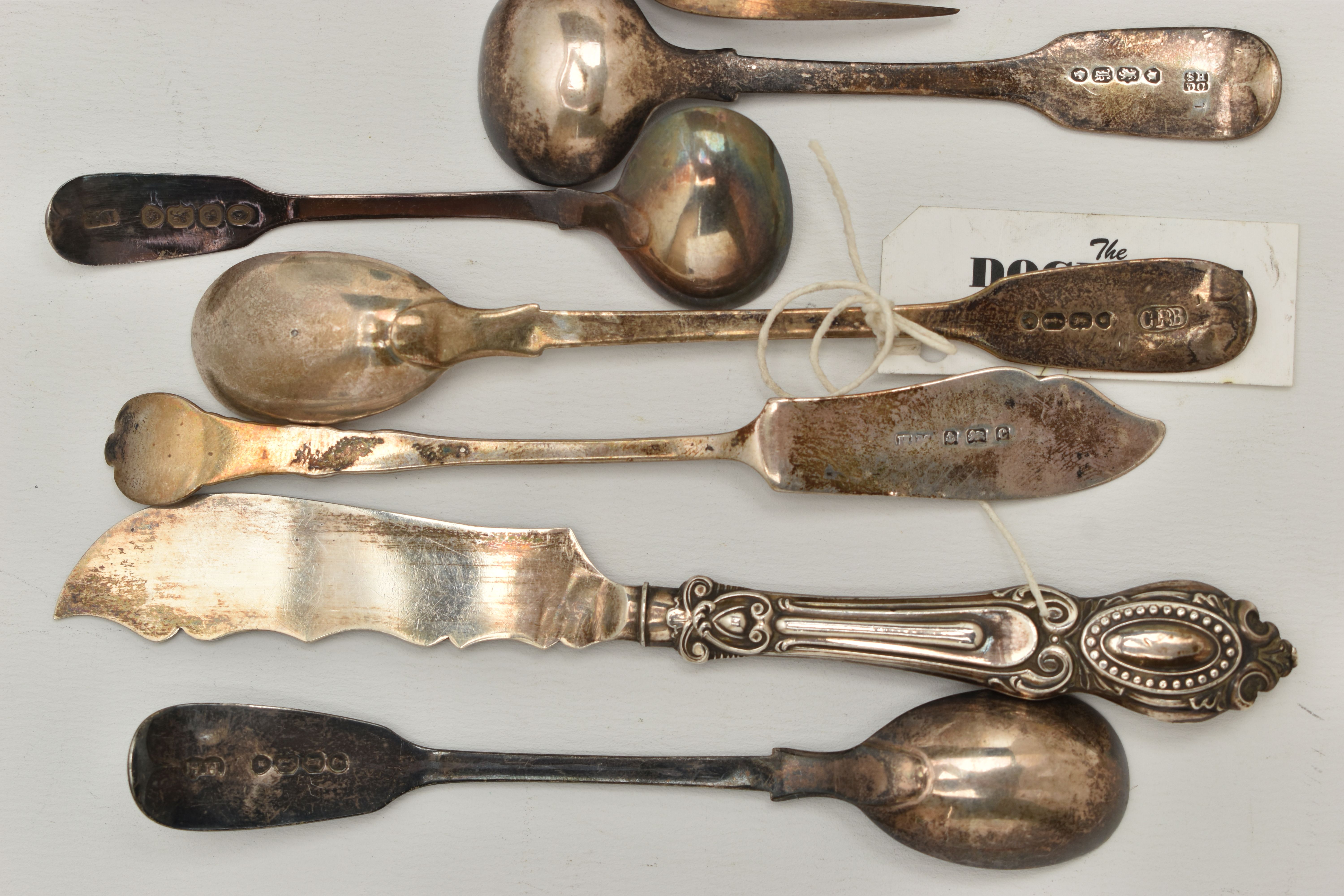 A BAG OF ASSORTED SILVER CUTLERY, to include five yellow guilloche enamel coffee spoons, - Image 6 of 8